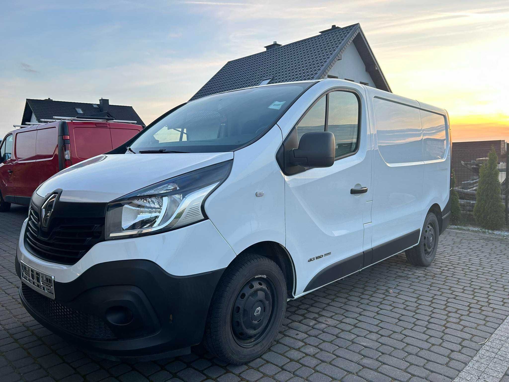 Renault Trafic L1H1 2015r 1.6DCI 120KM uszkodzony silnik sprowadzony