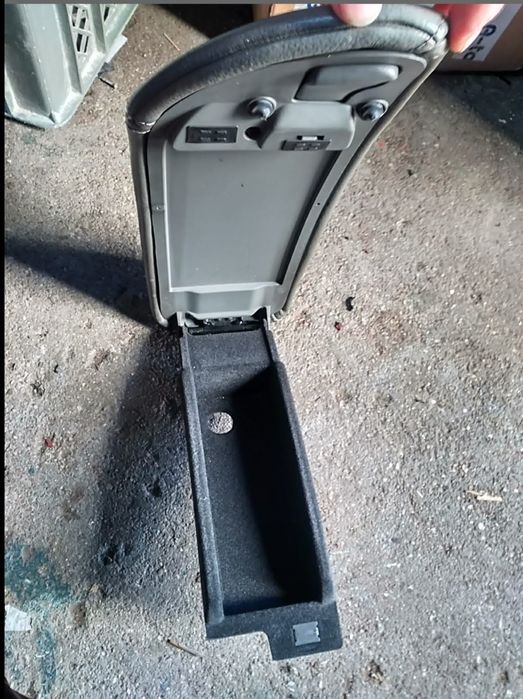 Apoio de braço e gavetas Renault laguna 2