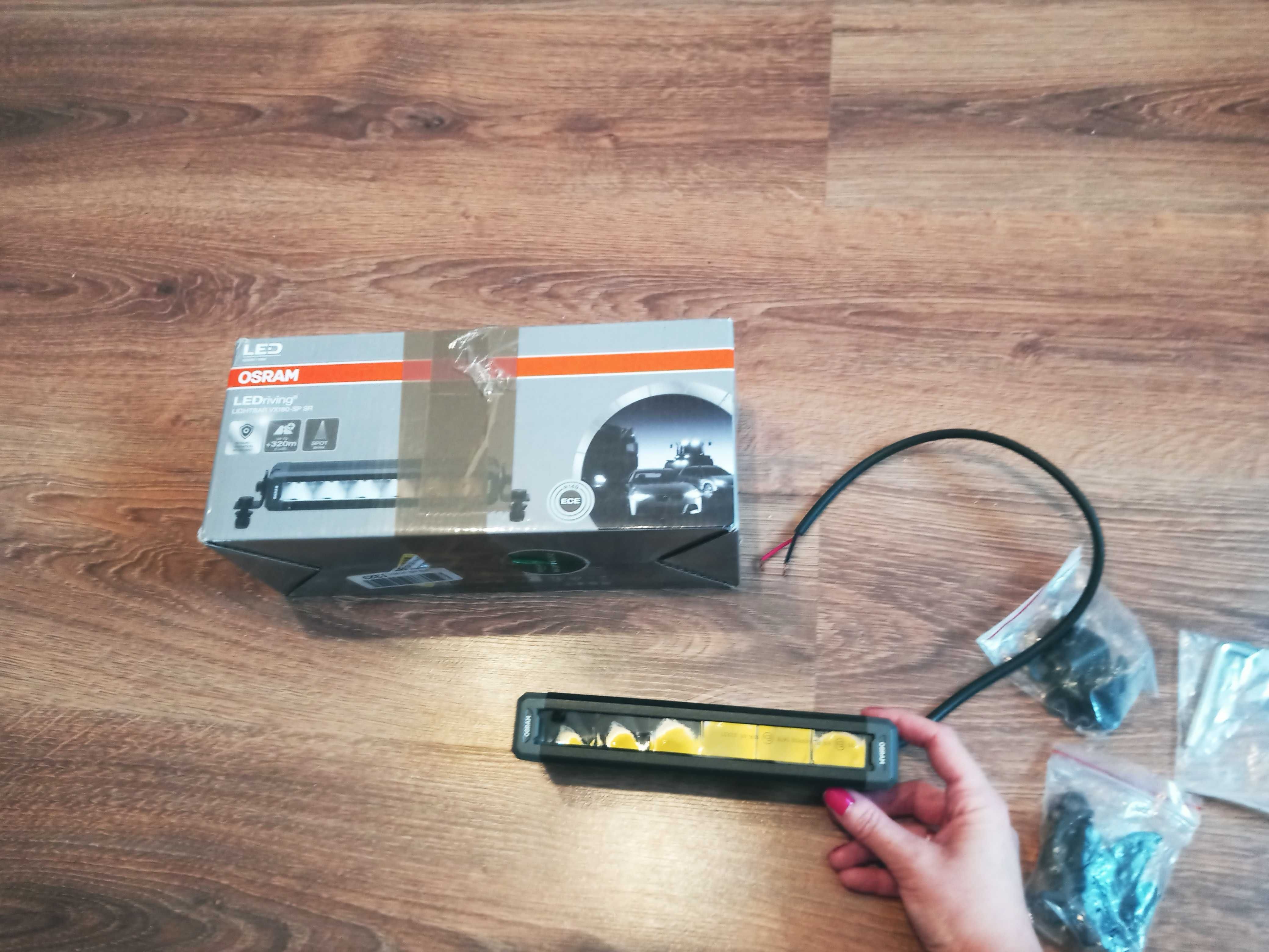 Zestaw lamp do auta LEDring Lightbar VX180-SP SR