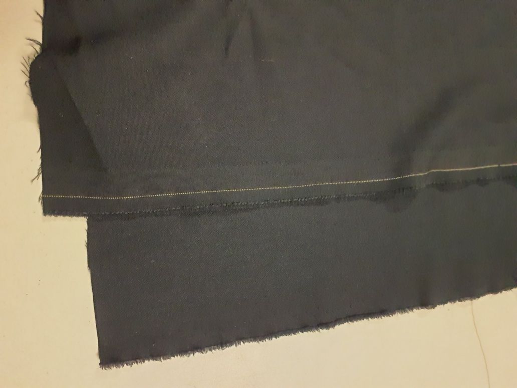 Tkanina granat z elastanem szer.140 cm.