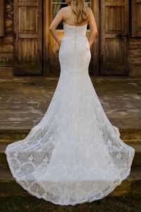 Elegancka koronkowa suknia ślubna Justin Alexander
