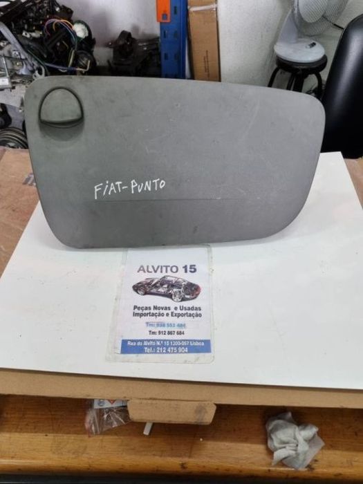 tampa do porta luvas Fiat Punto ano 2000