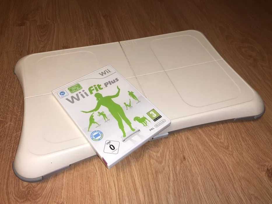 Conjuntos Nintendo wii com 2 balances em bom estado