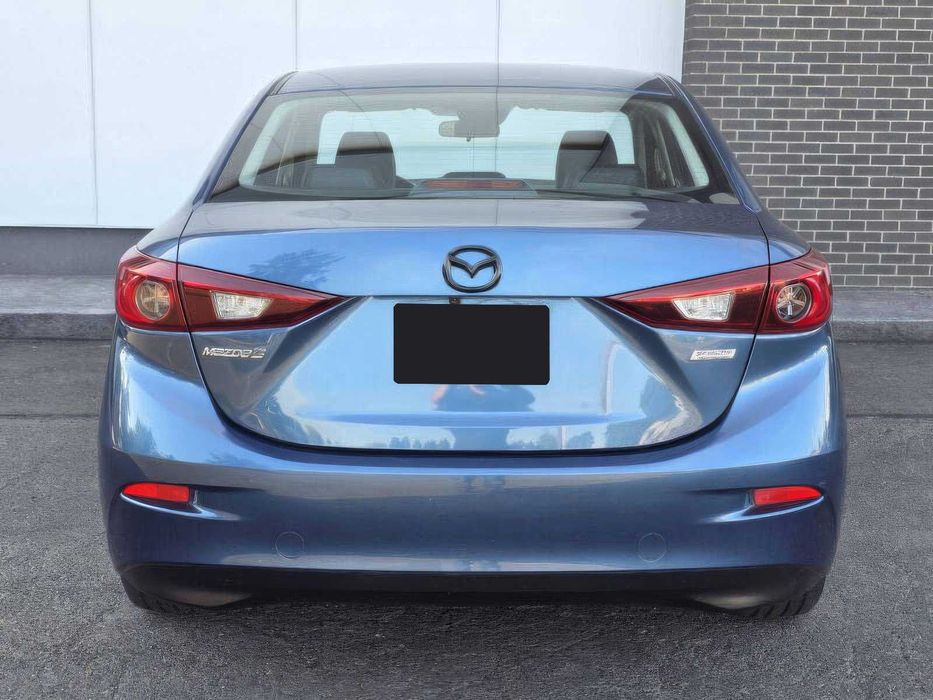 Mazda 3      2017