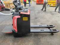 Wózek paleciak elektryczny Toyota 8PLL20 2000 kg yale