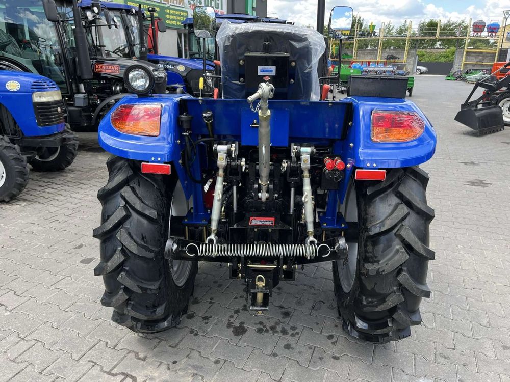 Трактор DF 404 DG2 U