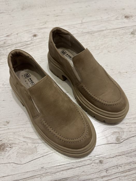 Лофери Mida 37 розмір