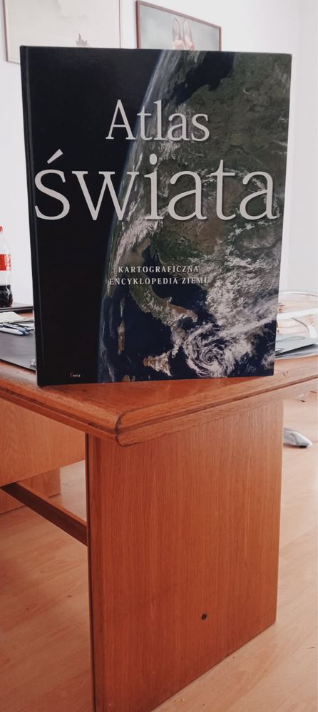 Atlas Świata twarda oprawa