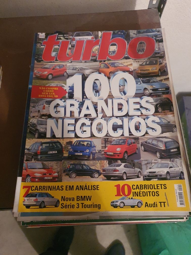 Lote de revistas e catálogos TURBO