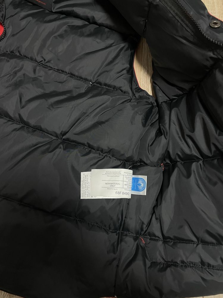 Безрукавка Canada goose