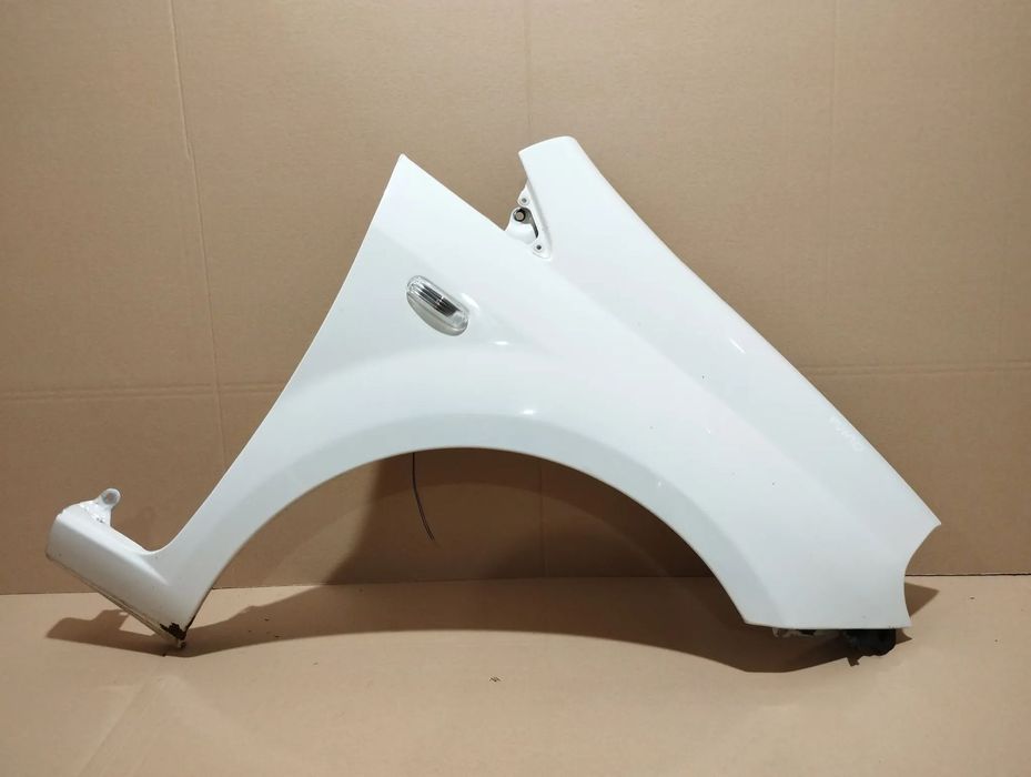 Fiat Grande Punto Punto Evo błotnik prawy przód przedni