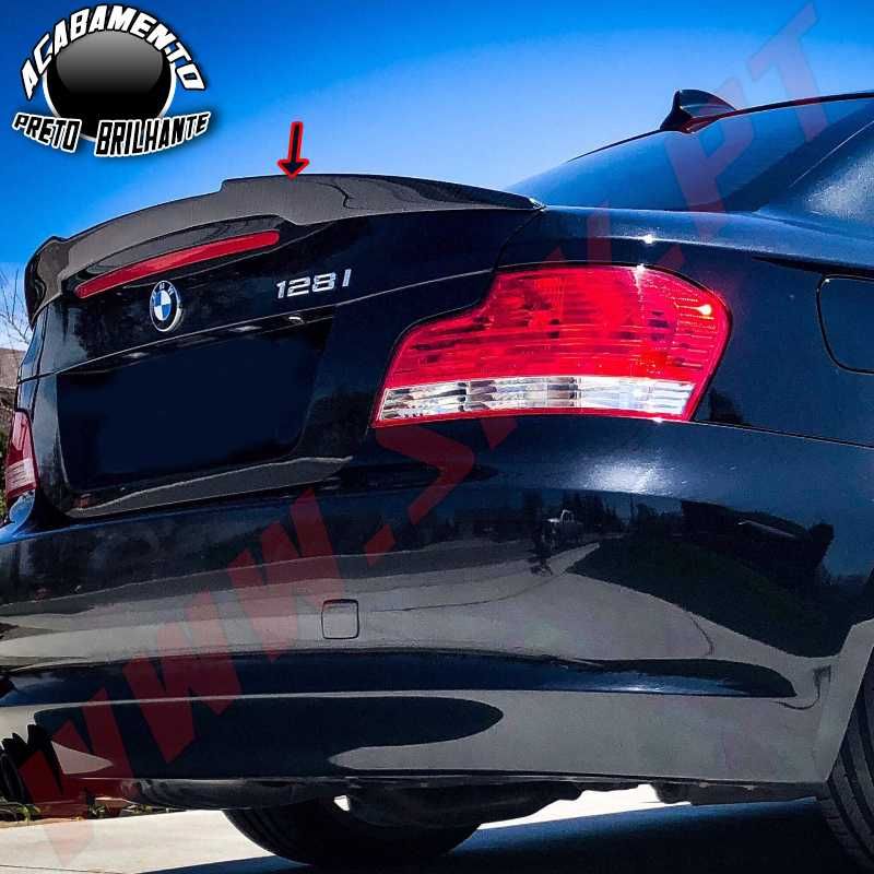 AILERON TRASEIRO LOOK M4 BMW E82 COUPE / E88 (BLACK GLOSS) - Novo