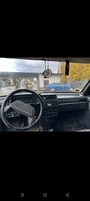 ВАЗ 2109 2004 на повному ходу