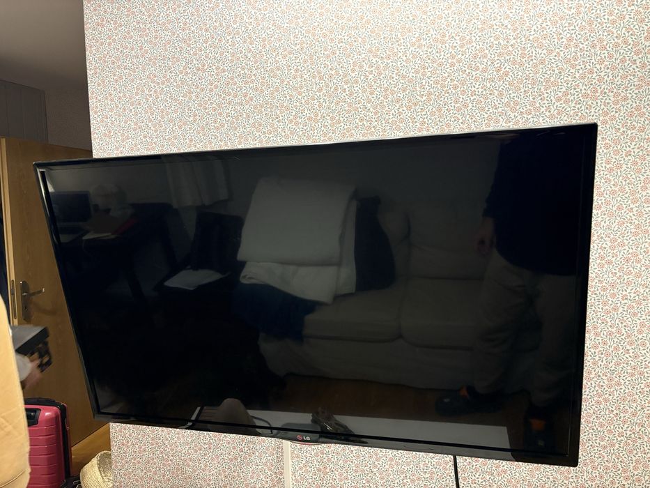 telewizor LG 42 full hd smart LED