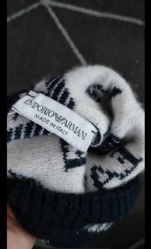 Zimowa czapka dla niemowlaków noworodków EA Emporio Armani granatowa