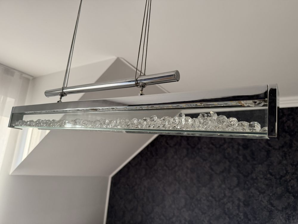 Lampa LED z krysztalkami