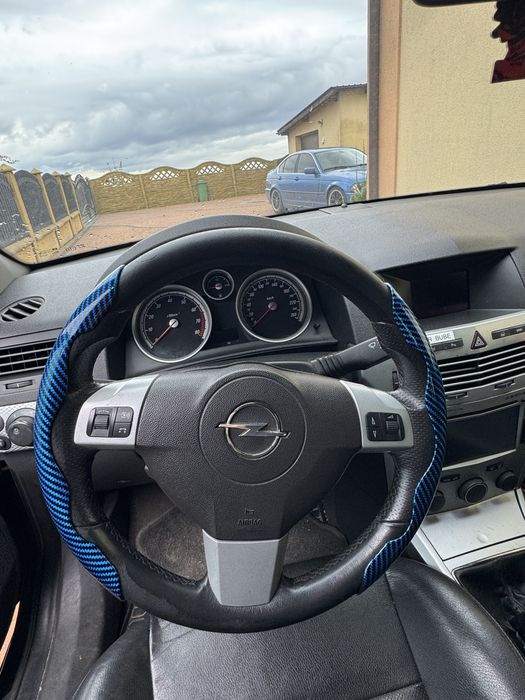 Opel astra h 2.0 t 200km