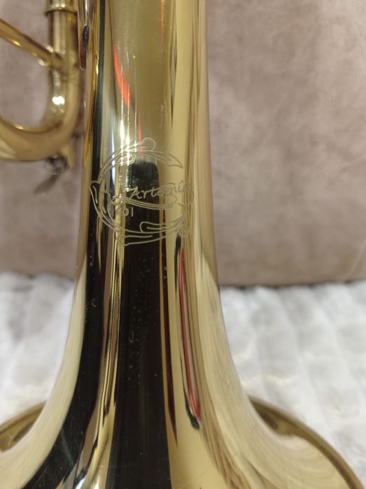 Продаж труба приїхала з-за кордону в ідеальному стані стан нової