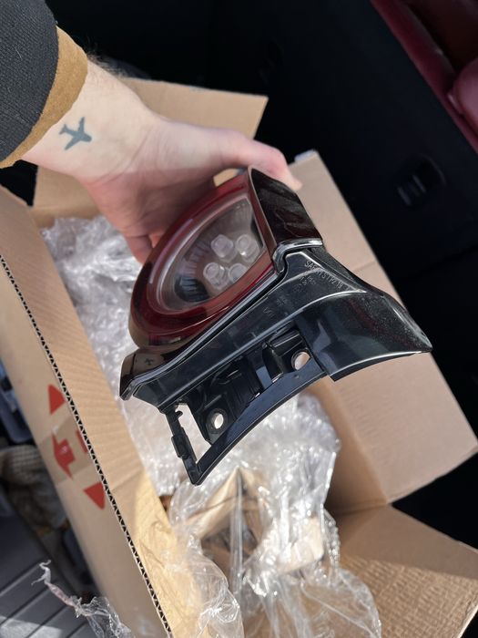 Фонарь задній лівий стоп mazda 3 BP BCKD51160