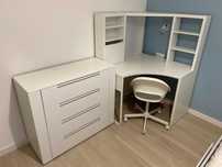 Biurko, krzesło oraz komoda z IKEA