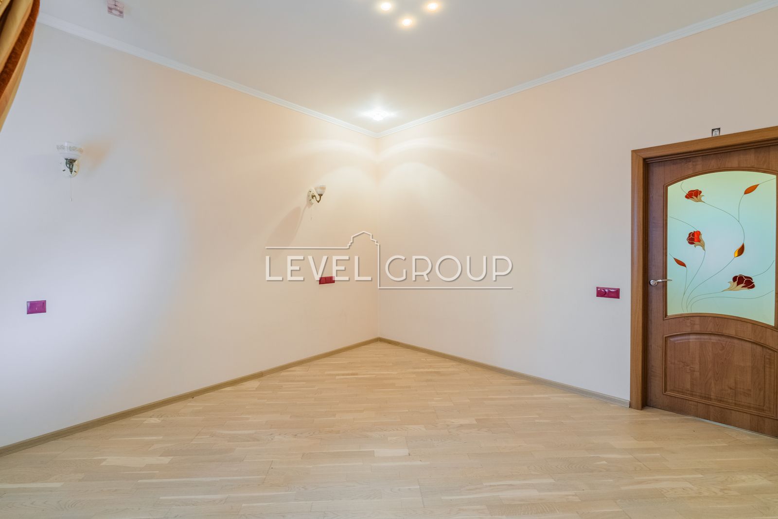 Продажа 5к квартиры (+100кв.м. бонус), Тургеневская, клубный дом.