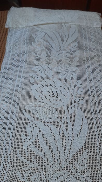 Renda manual vintage com 2,40x0,50 m  - Bom estado