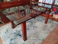Mesa de sala com 6 cadeiras