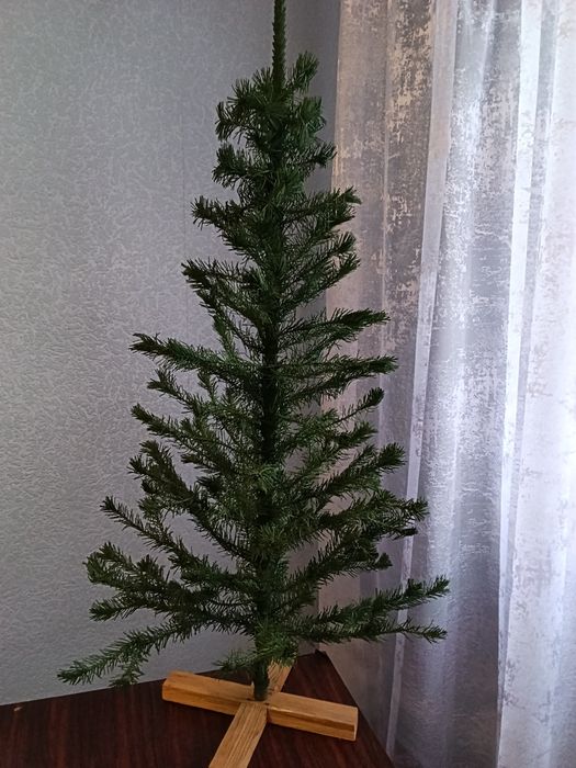 Штучна маленька ялинка