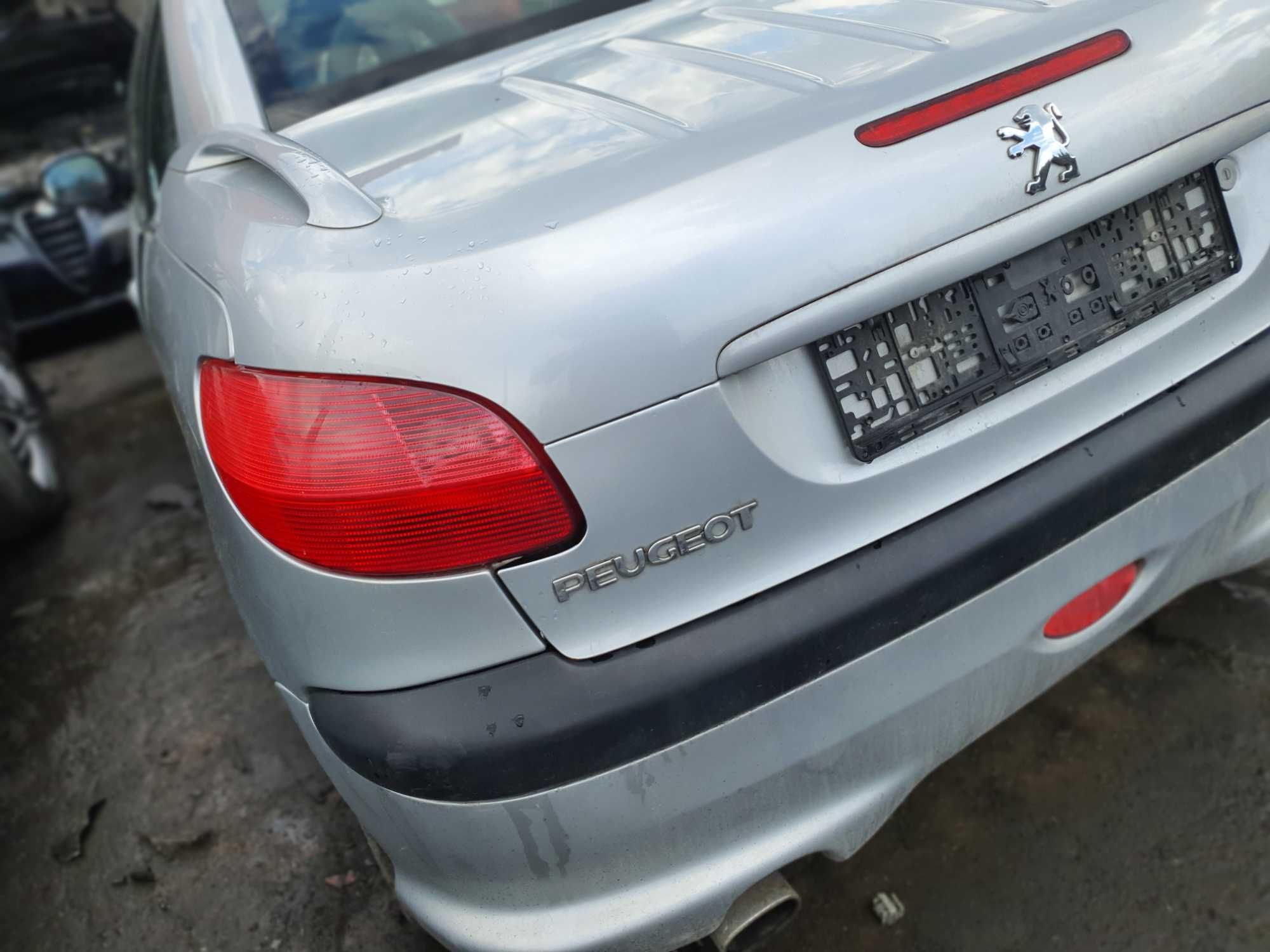 Lampa tyl Peugeot 206 CC