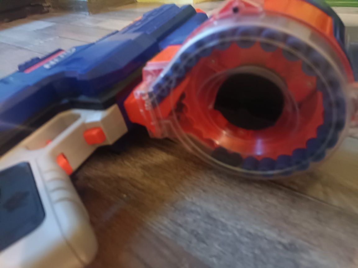 Nerf Infinus + 30 strzałek