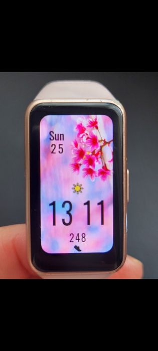 Relogio HUAWEI band 6 -rosa/dourado