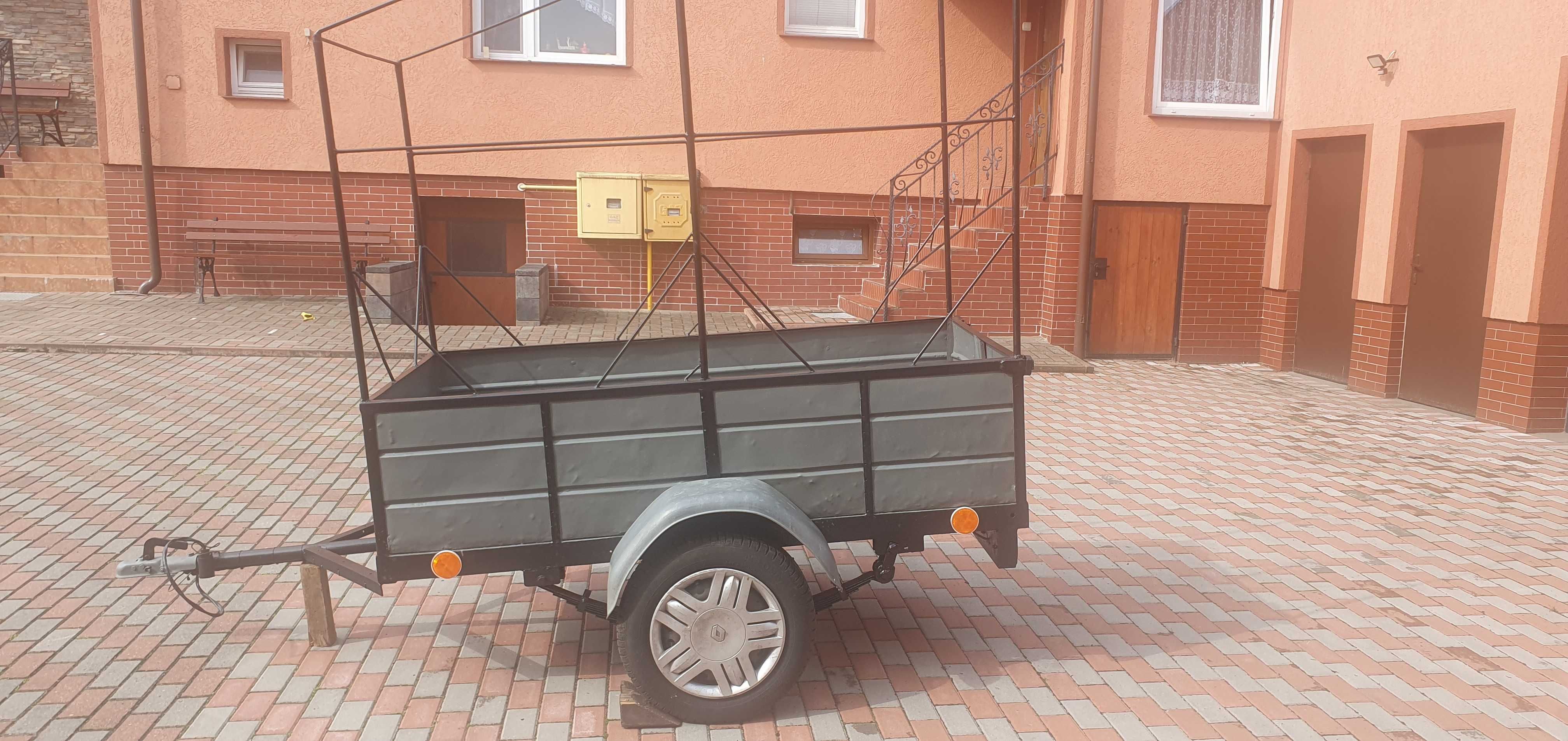 Przyczepka lekka , mocna ,solidna, na resorach Żuk