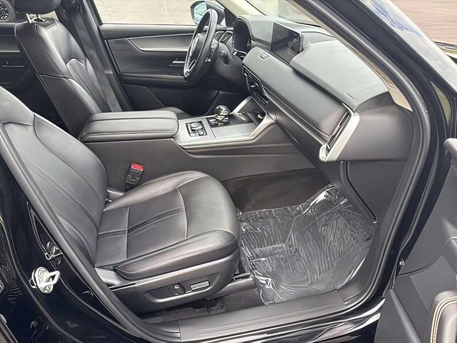 Mazda CX-90      2024