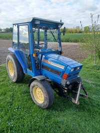 Traktor traktorek iseki 5035A 35km  4x4 do końca tygodnia cena 25tyś