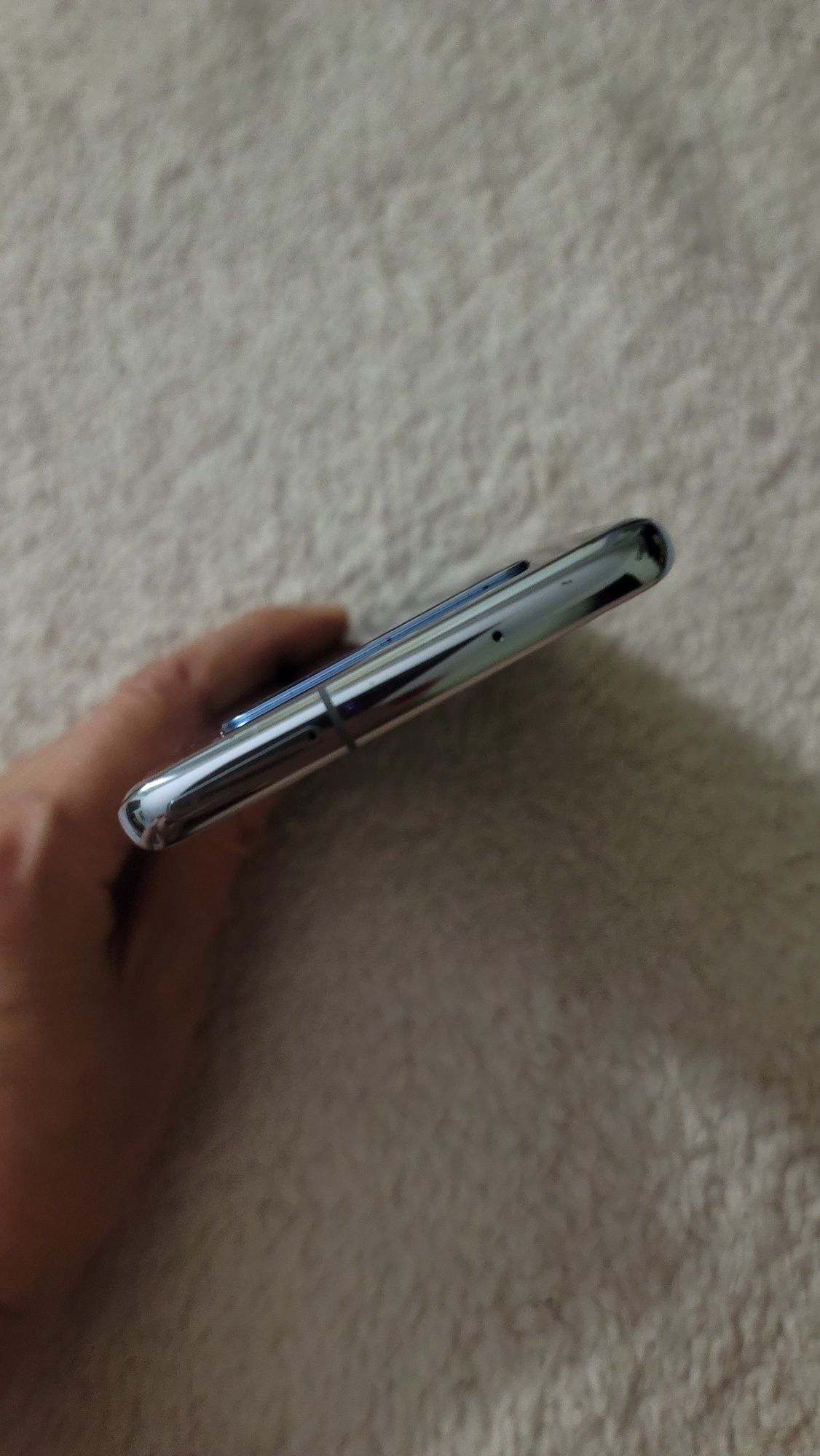 Samsung S10 G973U1 8/128гб.
Процессор Snapdragon 855