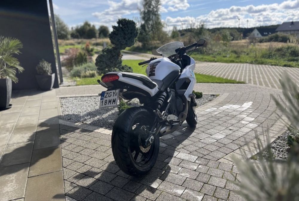 Kawasaki er 6f 2010 poleczm