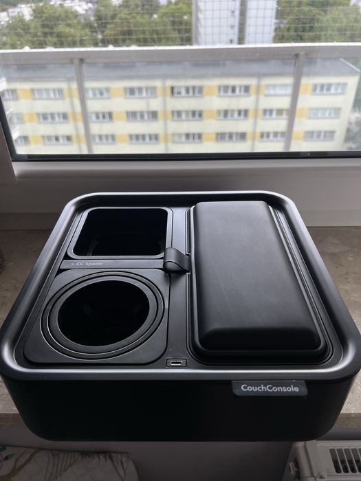 Organizer gracza / Organizer do ogladania / Pod kuber i jedzenie