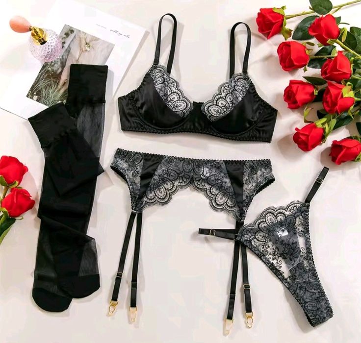 Еротичний комплект білизни.