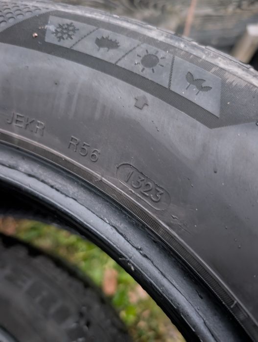 Opony 235/60/18 Komplet Bridgestone