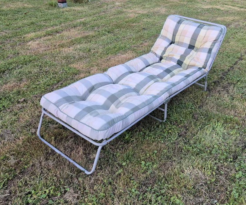Leżak ogrodowy składany