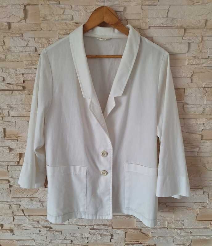 Biała marynarka żakiet z kieszeniami 40 classy lekki letni oversize