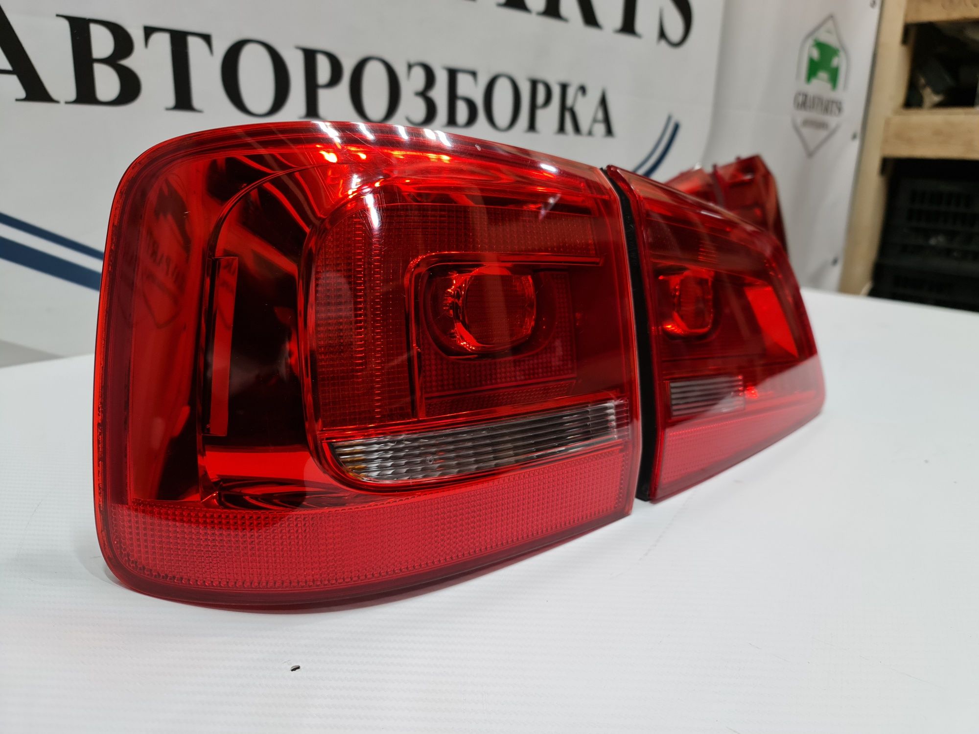 Фонарь,Фонари,Стоп,Ліхтар,Габарит VW Touran 2010-2015 1T0