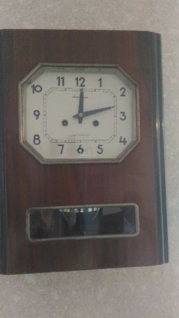 Часы на стену Янтарь СССР