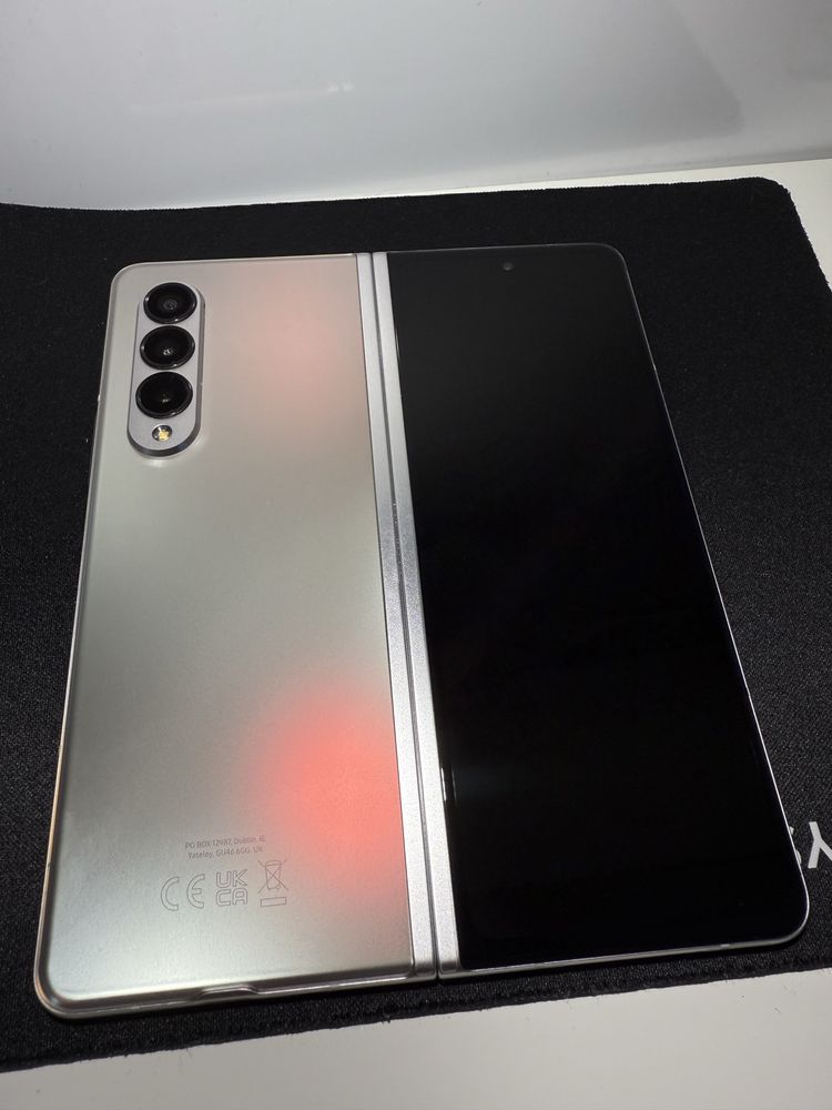 Samsung Galaxy Z Fold 3 5G 256GB Phantom Silver