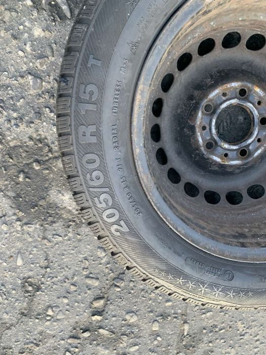 Шини 205/60 R15 пара Barum 7мм, зима 2022р