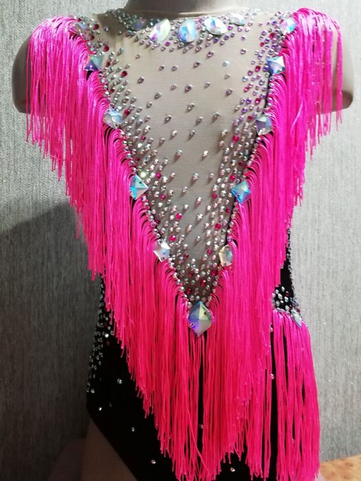 Пошив купальников для художественной гимнастики