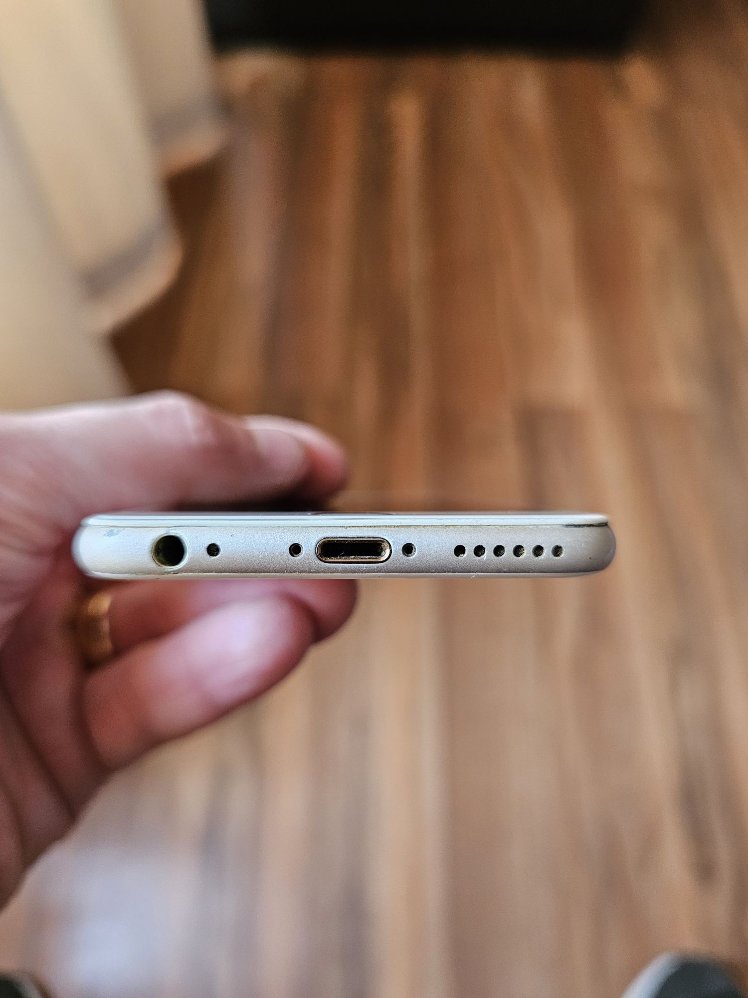 IPhone 6 16Gb A1586