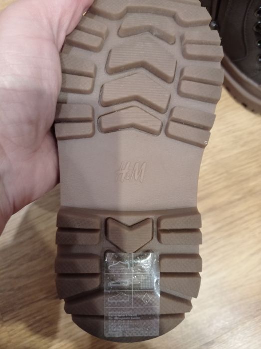 Ботінки чоботи сапожки