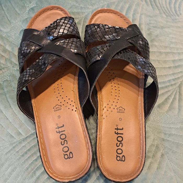 Klapki skorzane damskie