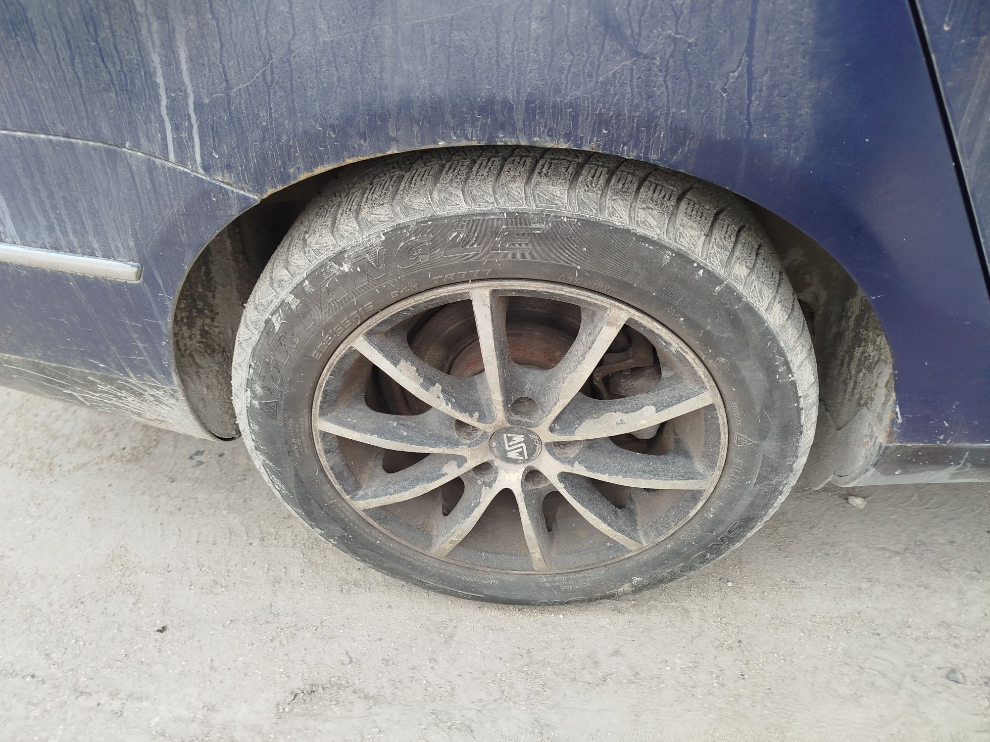 Passat B6 Koła alufelgi z oponami 16 cali wielosezonowe wysyłka